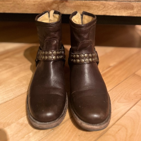 SOLD 💵FRYE Studded Harness Boots s6 - Picture 2 of 7